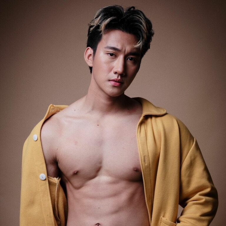 และแล้วไอ้โม่งใช้ปากก็เผยตัวจนได้