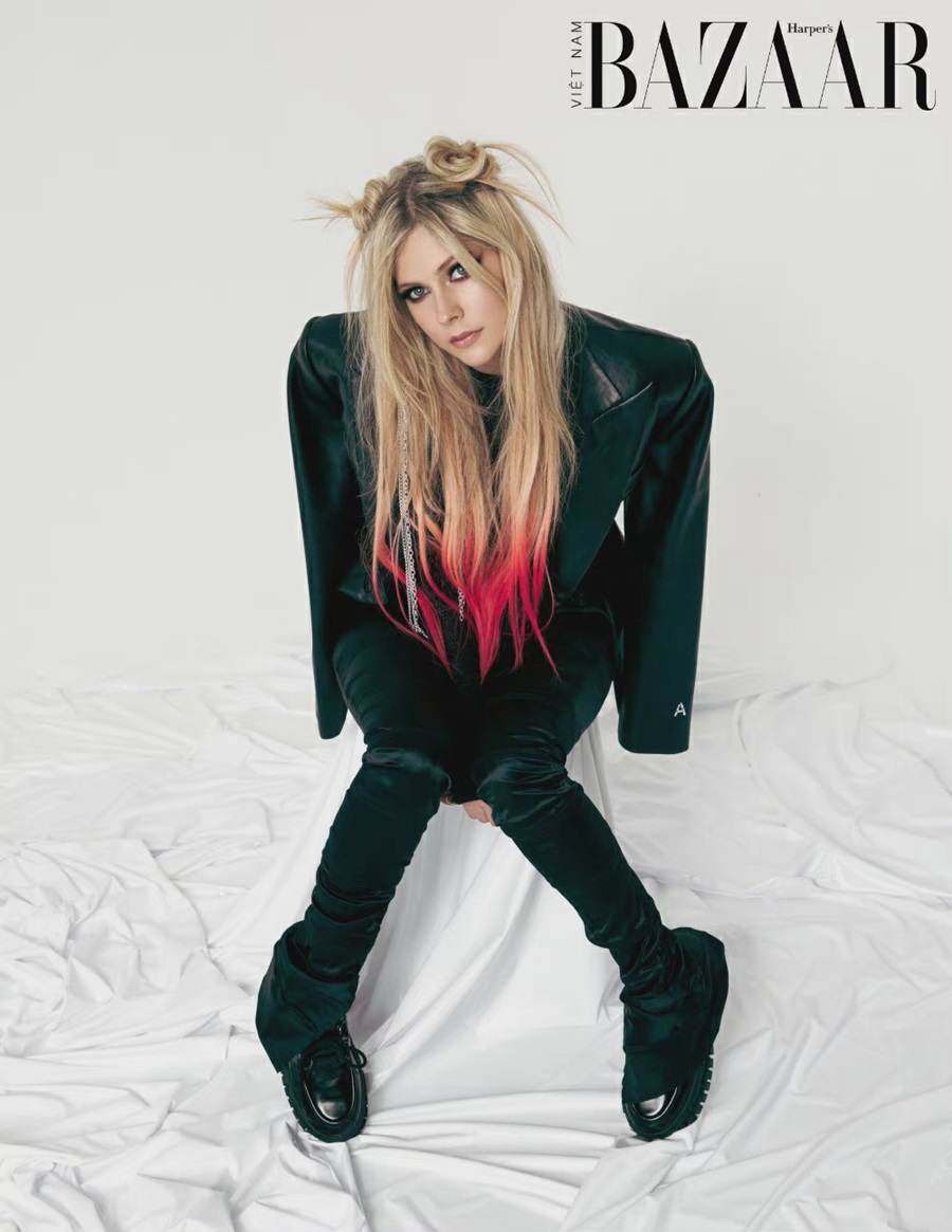 Avril Lavigne @ Harper's Bazaar Vietnam January 2022