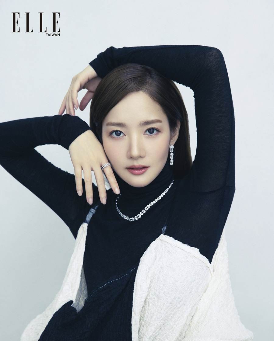 Park Min Young @ ELLE Taiwan January 2022