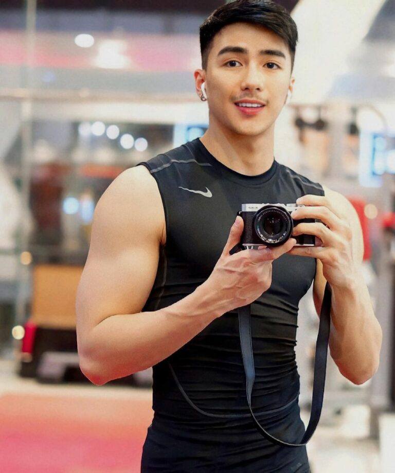 เปลือยเปลี่ยว...เจสัน เมธาสิทธิ์