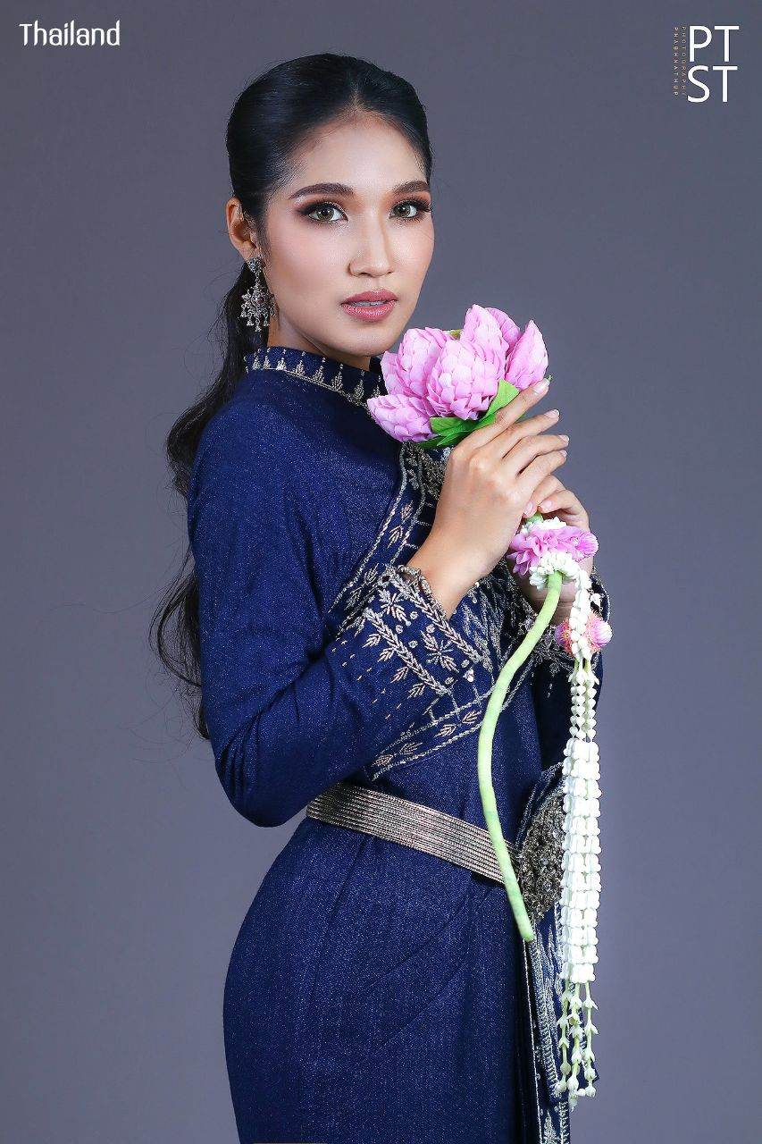 Thai Siwalai Dress, Thai National Costume with Indigo-dyed Mudmee(Ikat) | THAILAND 🇹🇭