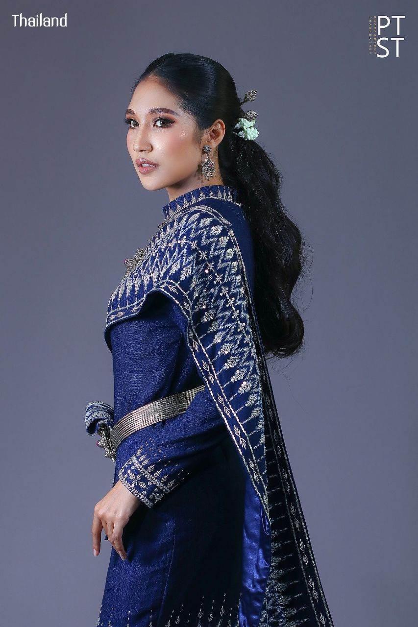 Thai Siwalai Dress, Thai National Costume with Indigo-dyed Mudmee(Ikat) | THAILAND 🇹🇭