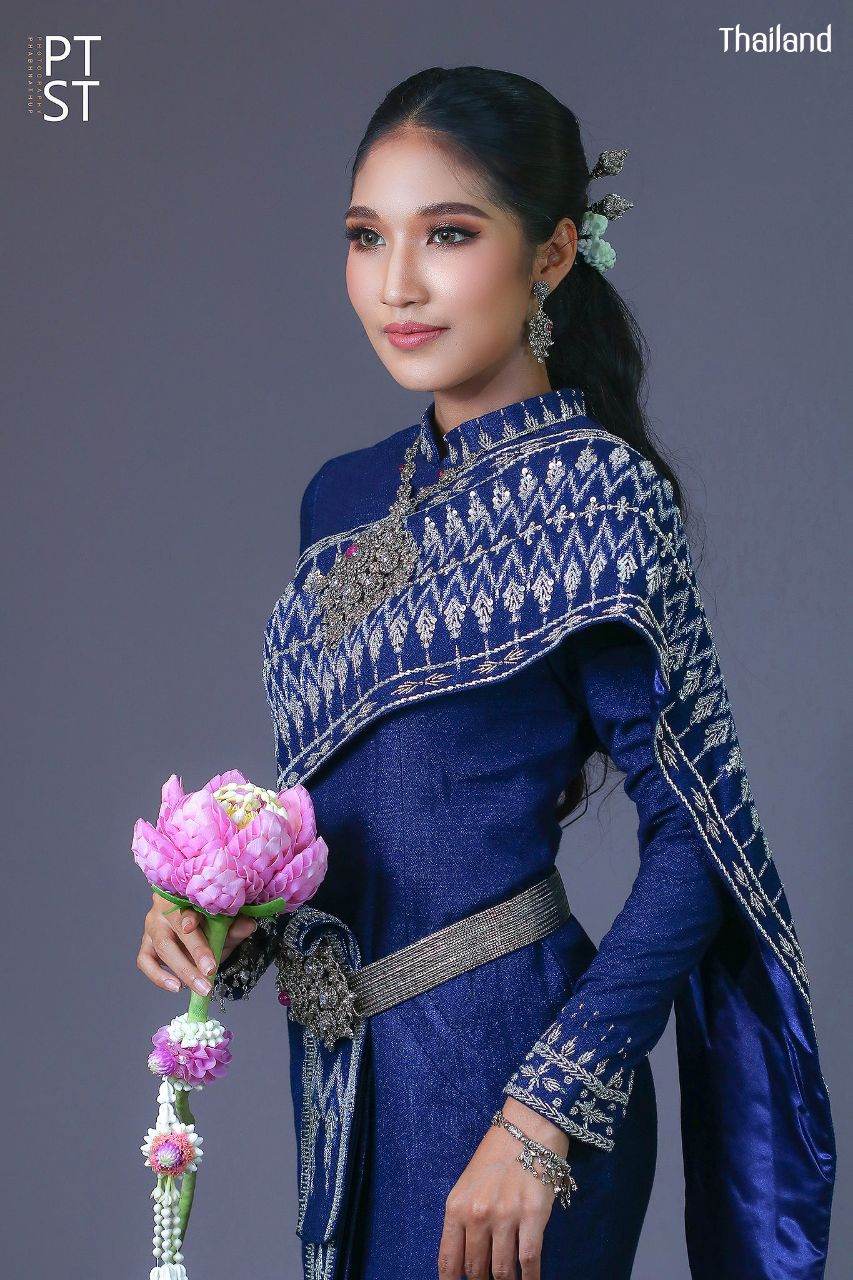 Thai Siwalai Dress, Thai National Costume with Indigo-dyed Mudmee(Ikat) | THAILAND 🇹🇭