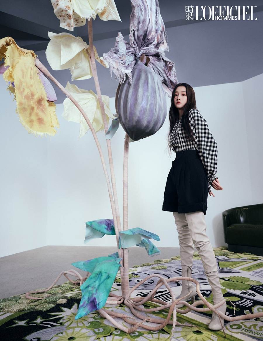 Guan Xiaotong @ L&rsquo;Officiel Hommes China February 2022