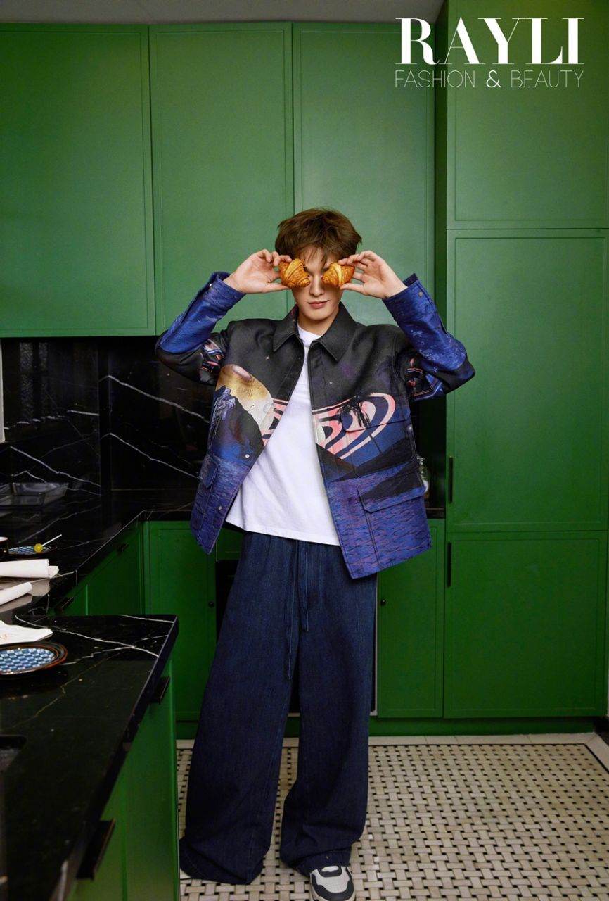Zhu Zhengting @ Rayli Magazine China February 2022