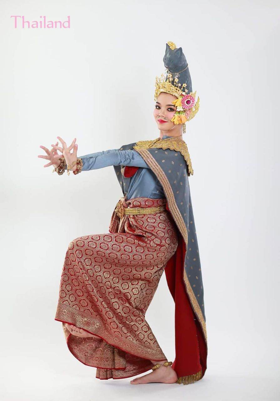 Ram Chui Chai Nang Wilar: Thai Dance | THAILAND 🇹🇭