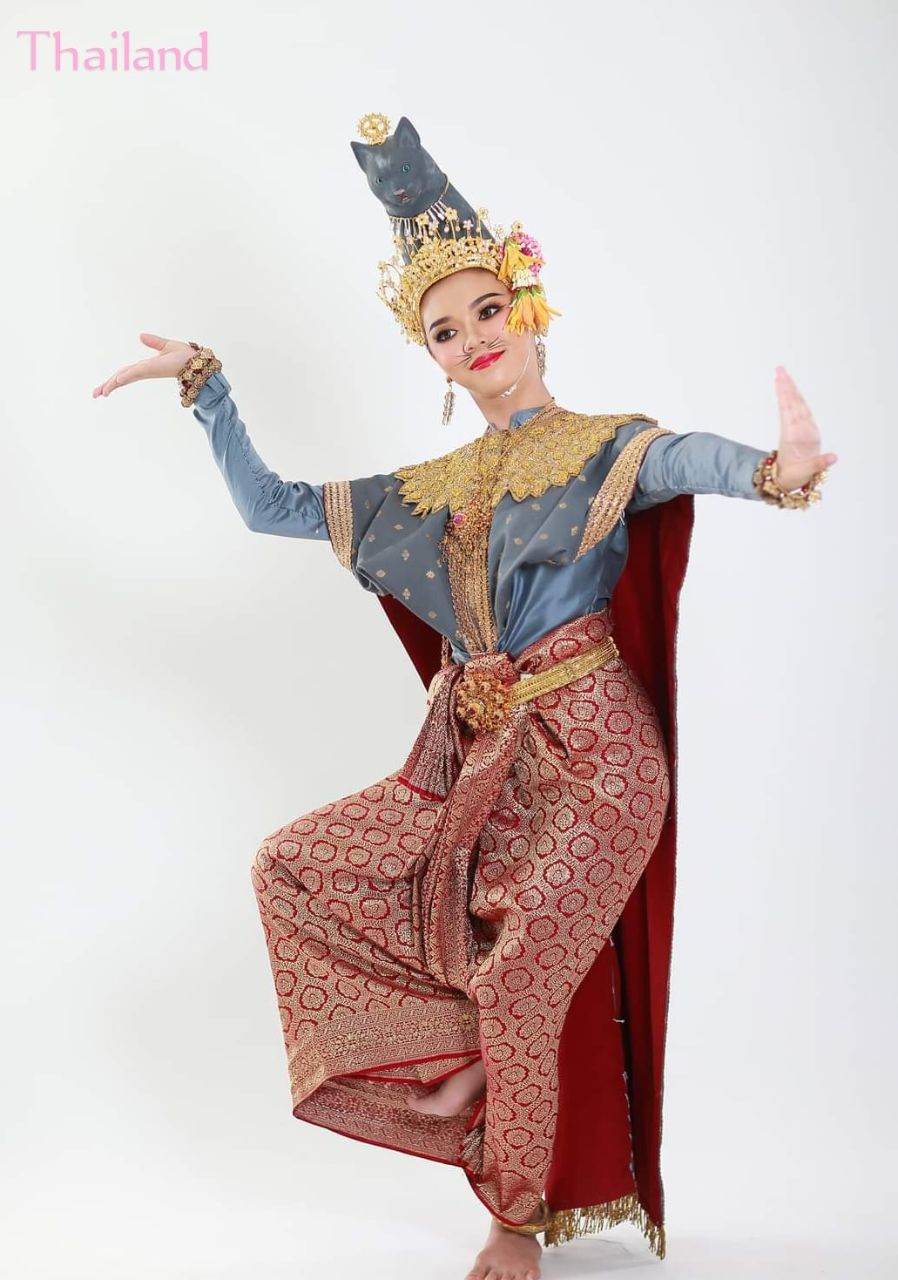 Ram Chui Chai Nang Wilar: Thai Dance | THAILAND 🇹🇭