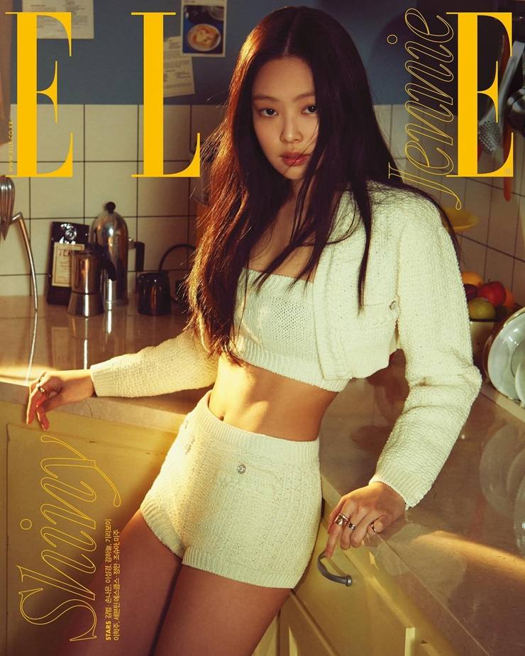 (BLACKPINK) Jennie @ ELLE Korea February 2022