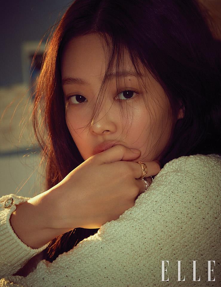 (BLACKPINK) Jennie @ ELLE Korea February 2022