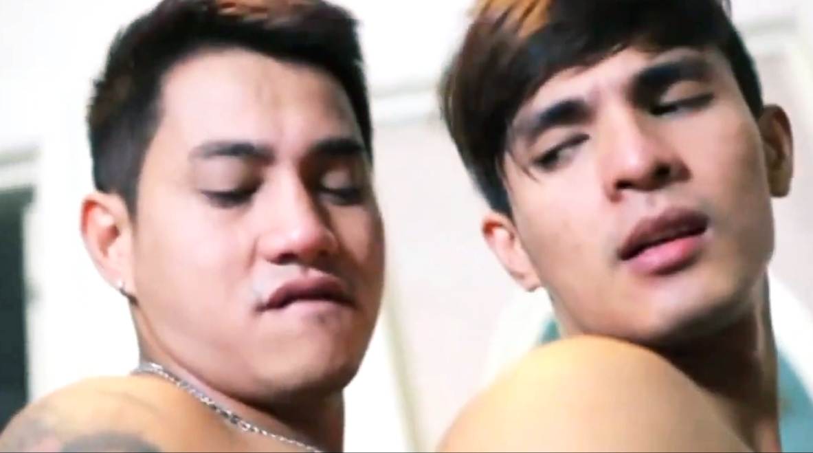 เมียไม่อยู่ตอนผัวอู้งาน