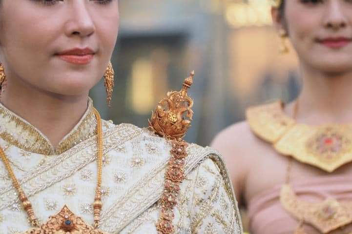 Thailand Sbai: Traditional Thai dress:🇹🇭ชุดไทยโบราณ