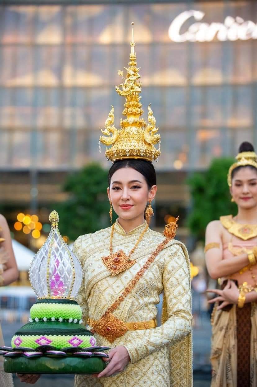 Thailand Sbai: Traditional Thai dress:🇹🇭ชุดไทยโบราณ