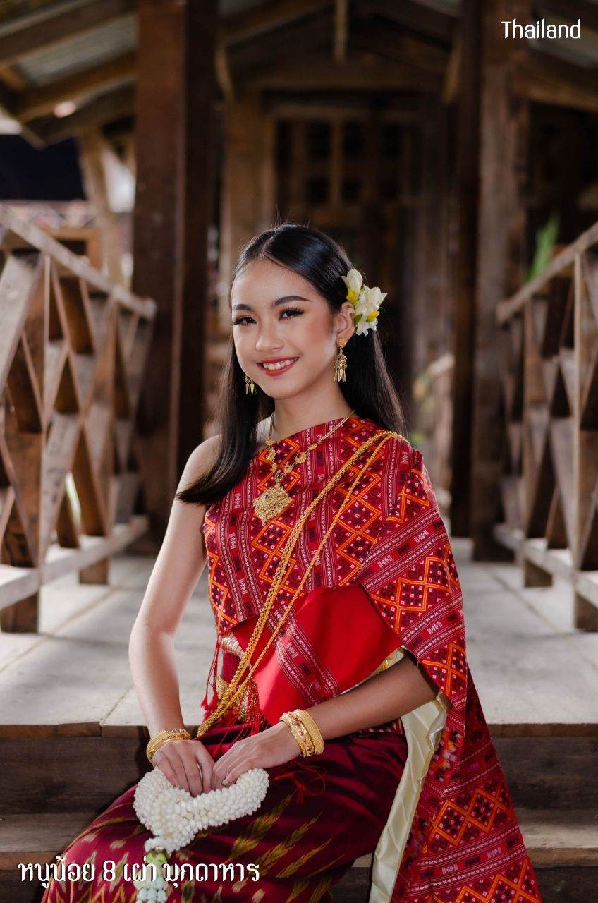 THAI ISAN DRESS, ชุดพื้นเมืองอีสาน | THAILAND 🇹🇭