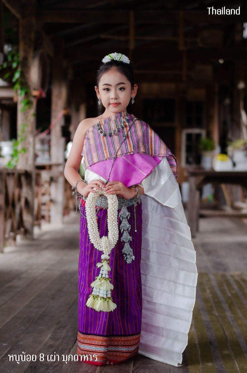 THAI ISAN DRESS, ชุดพื้นเมืองอีสาน | THAILAND 🇹🇭