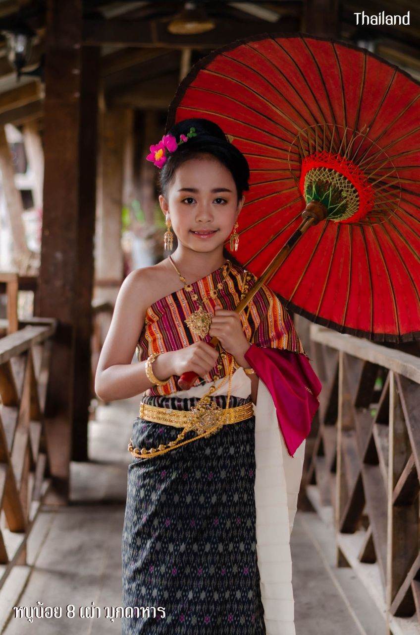 THAI ISAN DRESS, ชุดพื้นเมืองอีสาน | THAILAND 🇹🇭