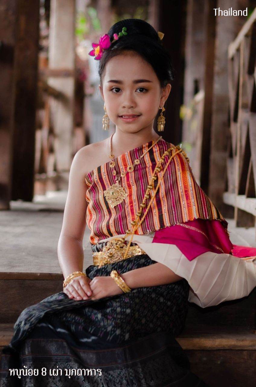 THAI ISAN DRESS, ชุดพื้นเมืองอีสาน | THAILAND 🇹🇭