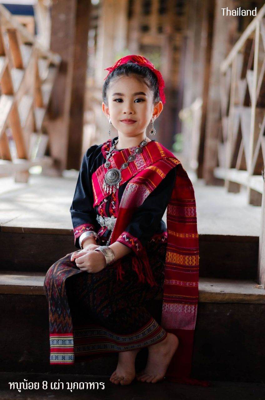 THAI ISAN DRESS, ชุดพื้นเมืองอีสาน | THAILAND 🇹🇭