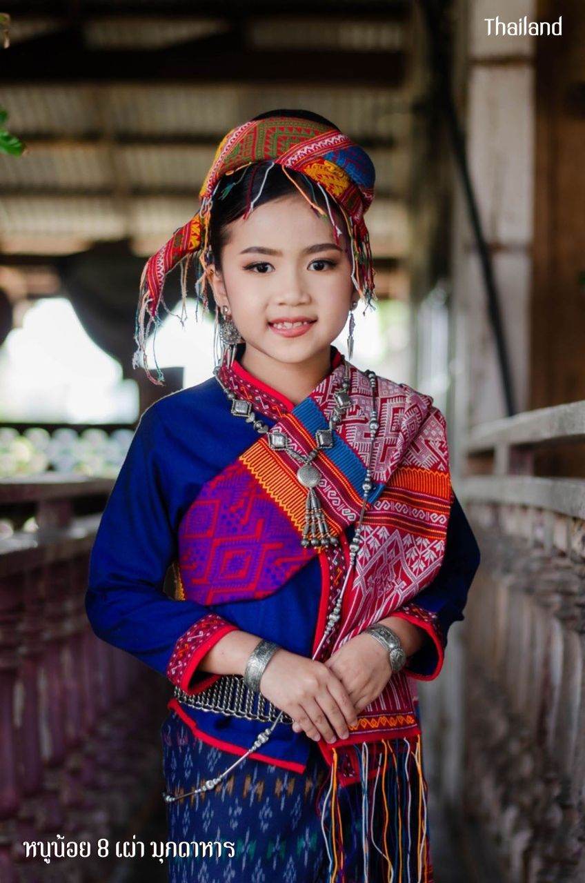 THAI ISAN DRESS, ชุดพื้นเมืองอีสาน | THAILAND 🇹🇭