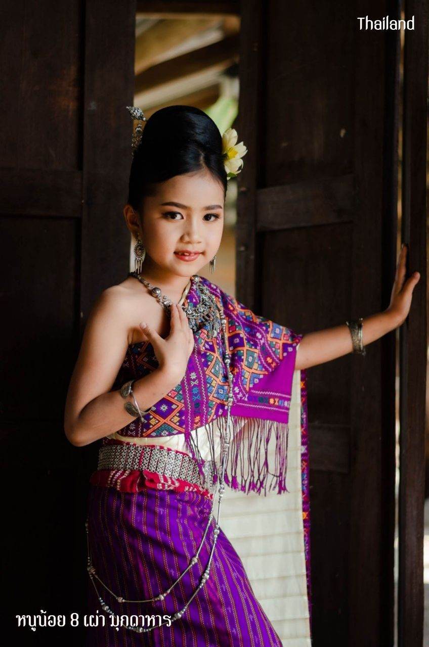 THAI ISAN DRESS, ชุดพื้นเมืองอีสาน | THAILAND 🇹🇭