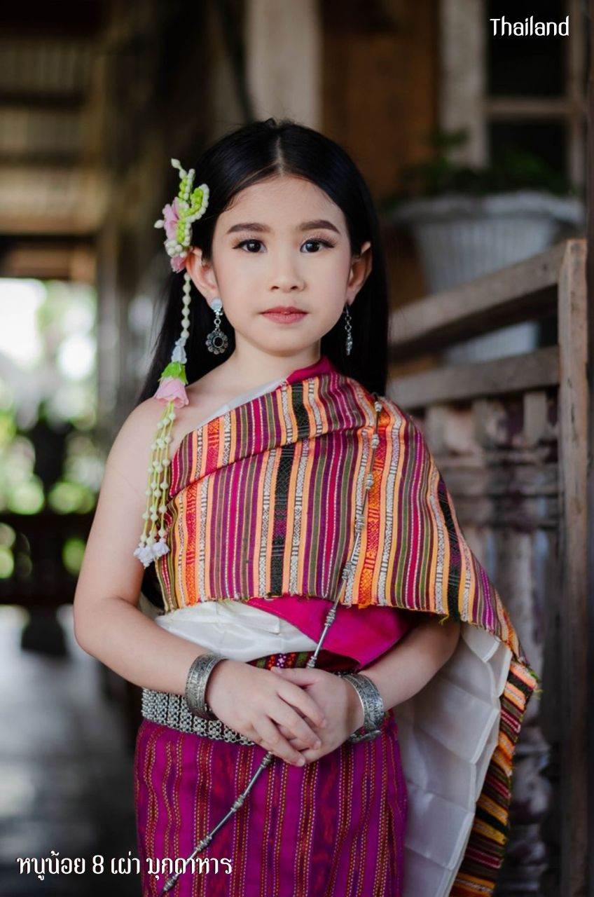 THAI ISAN DRESS, ชุดพื้นเมืองอีสาน | THAILAND 🇹🇭