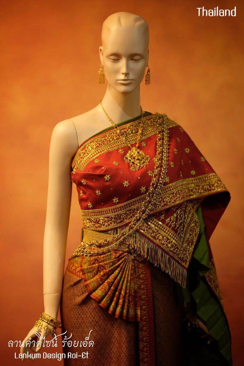"Pha Saphak" Thai Embroidery Golden Shawl | THAILAND 🇹🇭