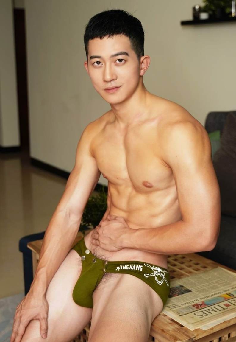 Hot men in underwear 643