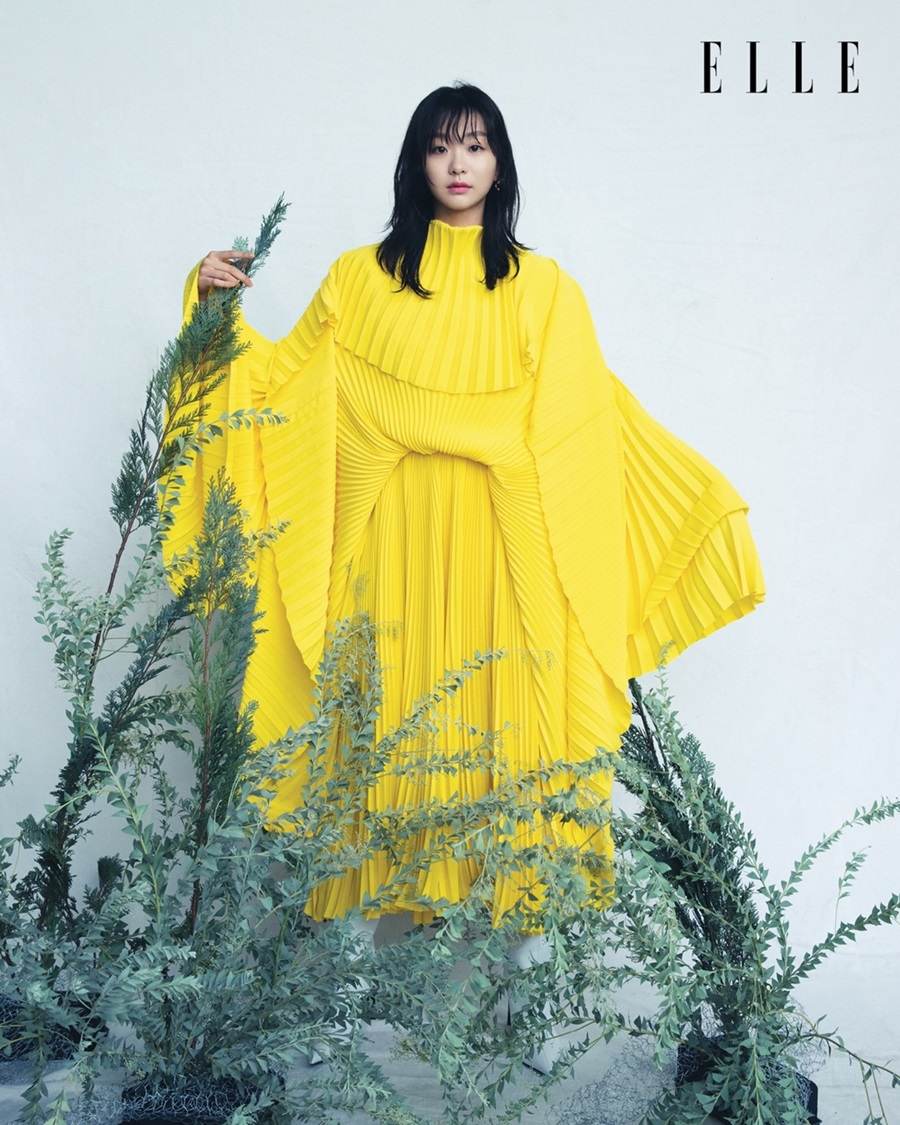 Kim Da Mi @ ELLE HK February 2022