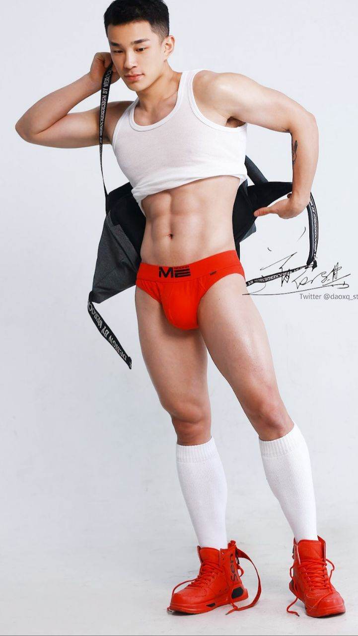 Born SEXSTAR.
