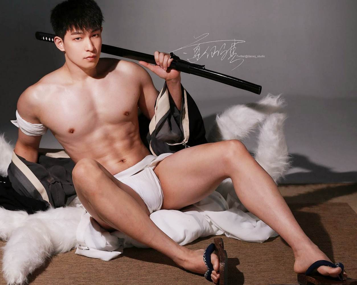 Born SEXSTAR.