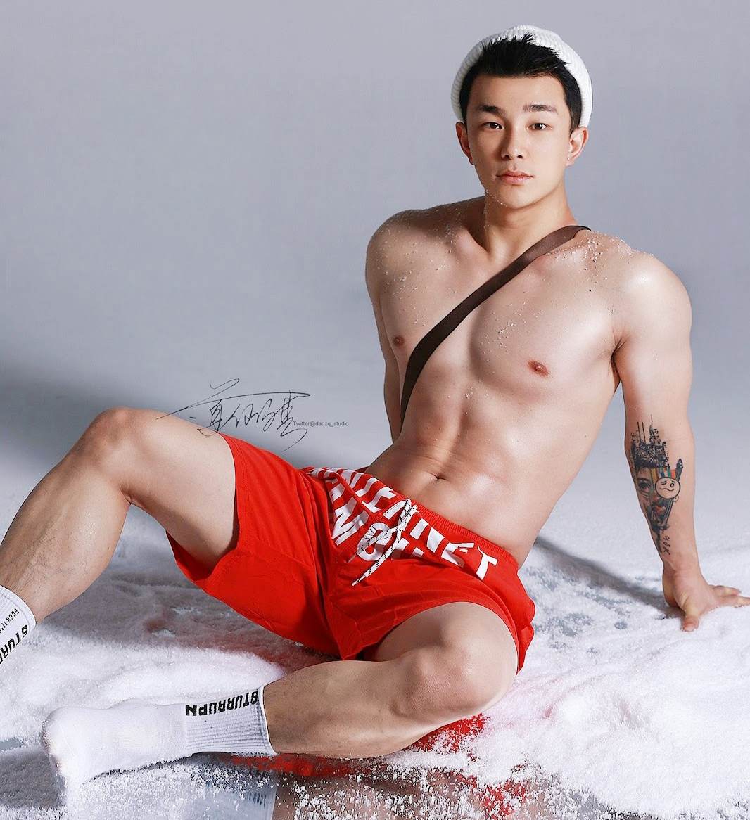 Born SEXSTAR.