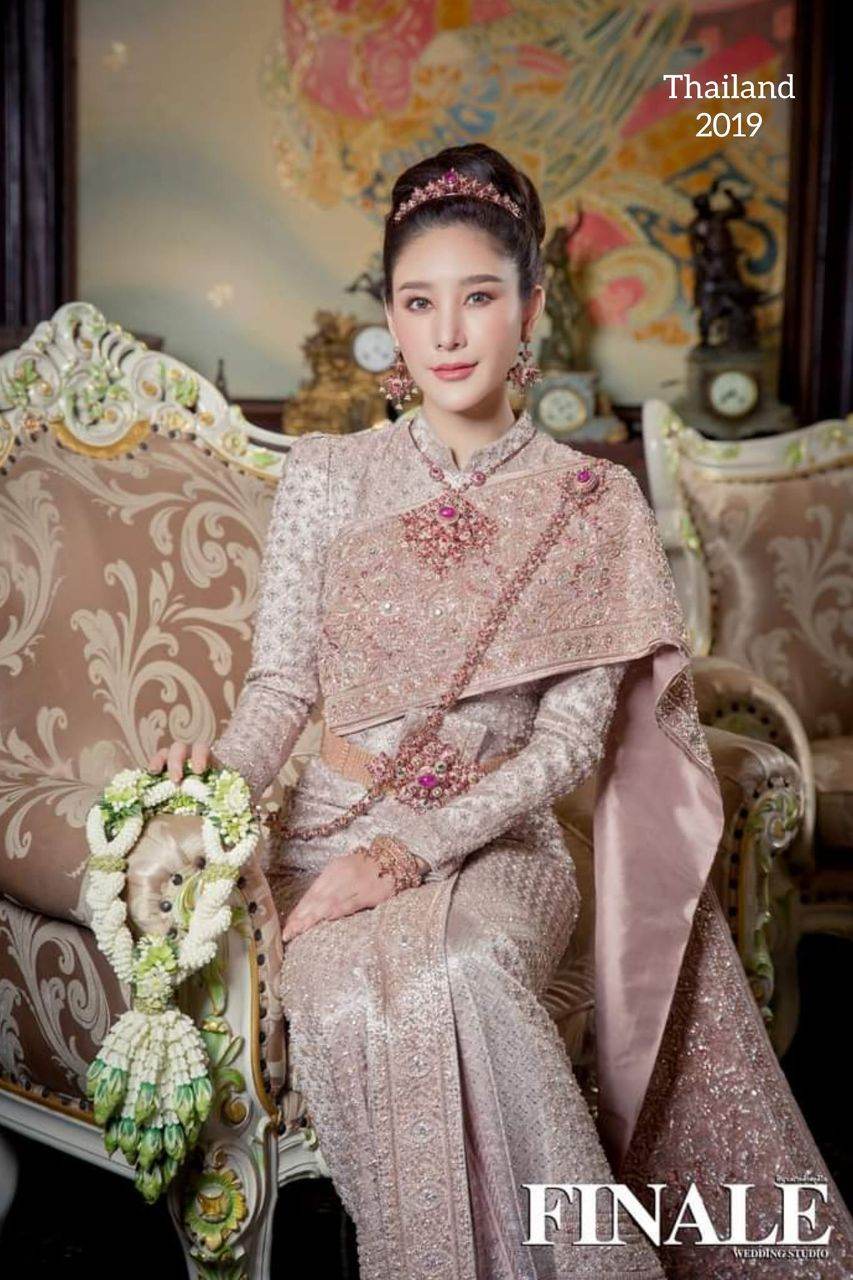 The Angel in Thai Dress | THAILAND 🇹🇭