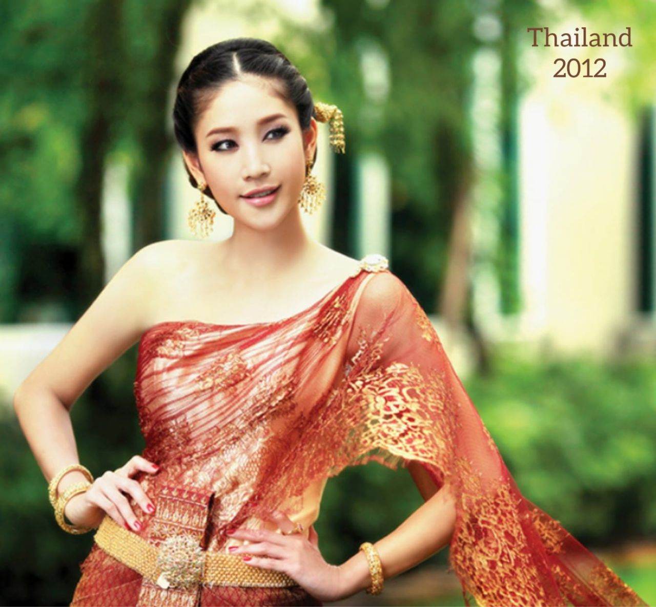 The Angel in Thai Dress | THAILAND 🇹🇭