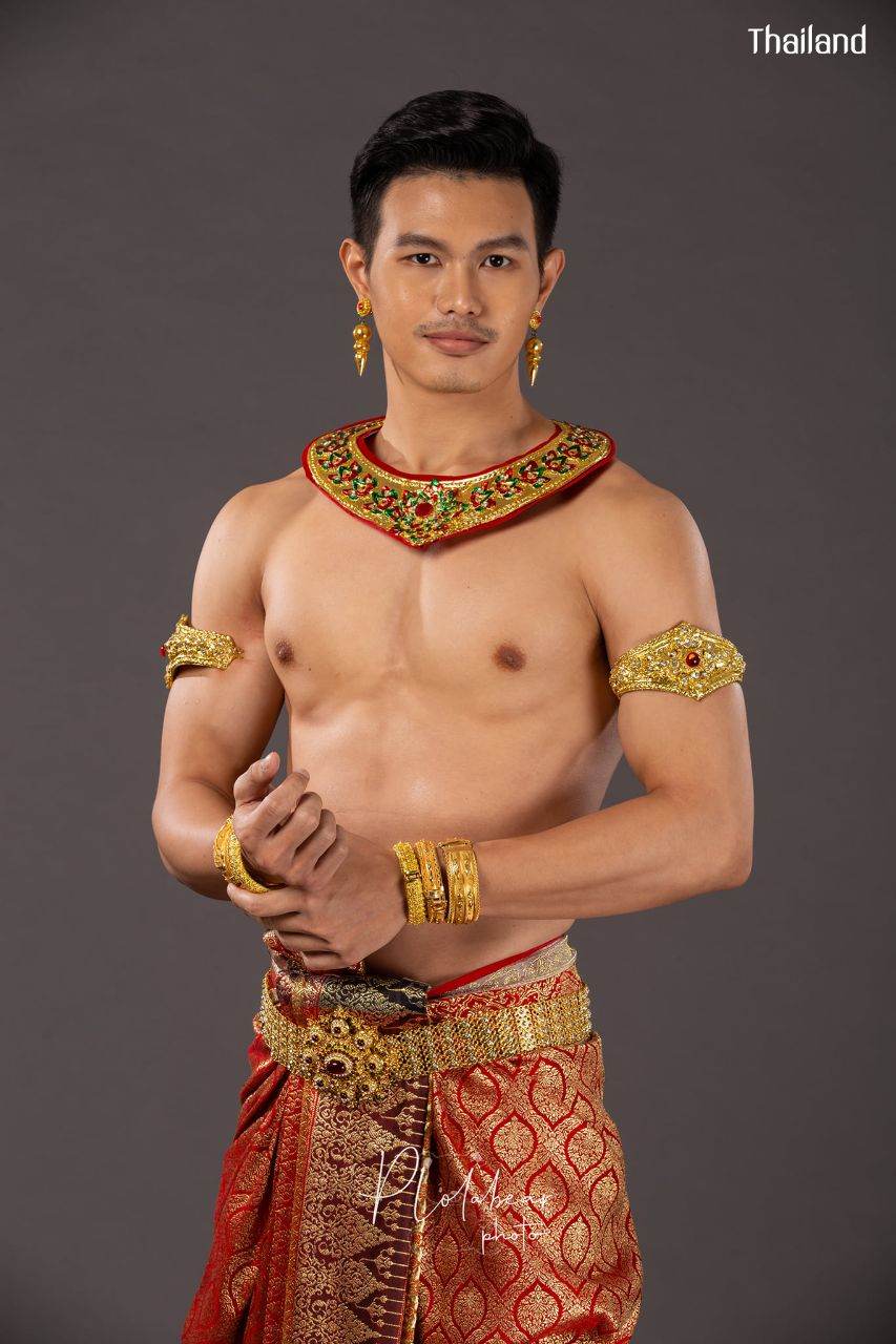 THAI GUY IN TRADITIONAL OUTFIT, and LOY KRATHONG FESTIVAL | THAILAND 🇹🇭