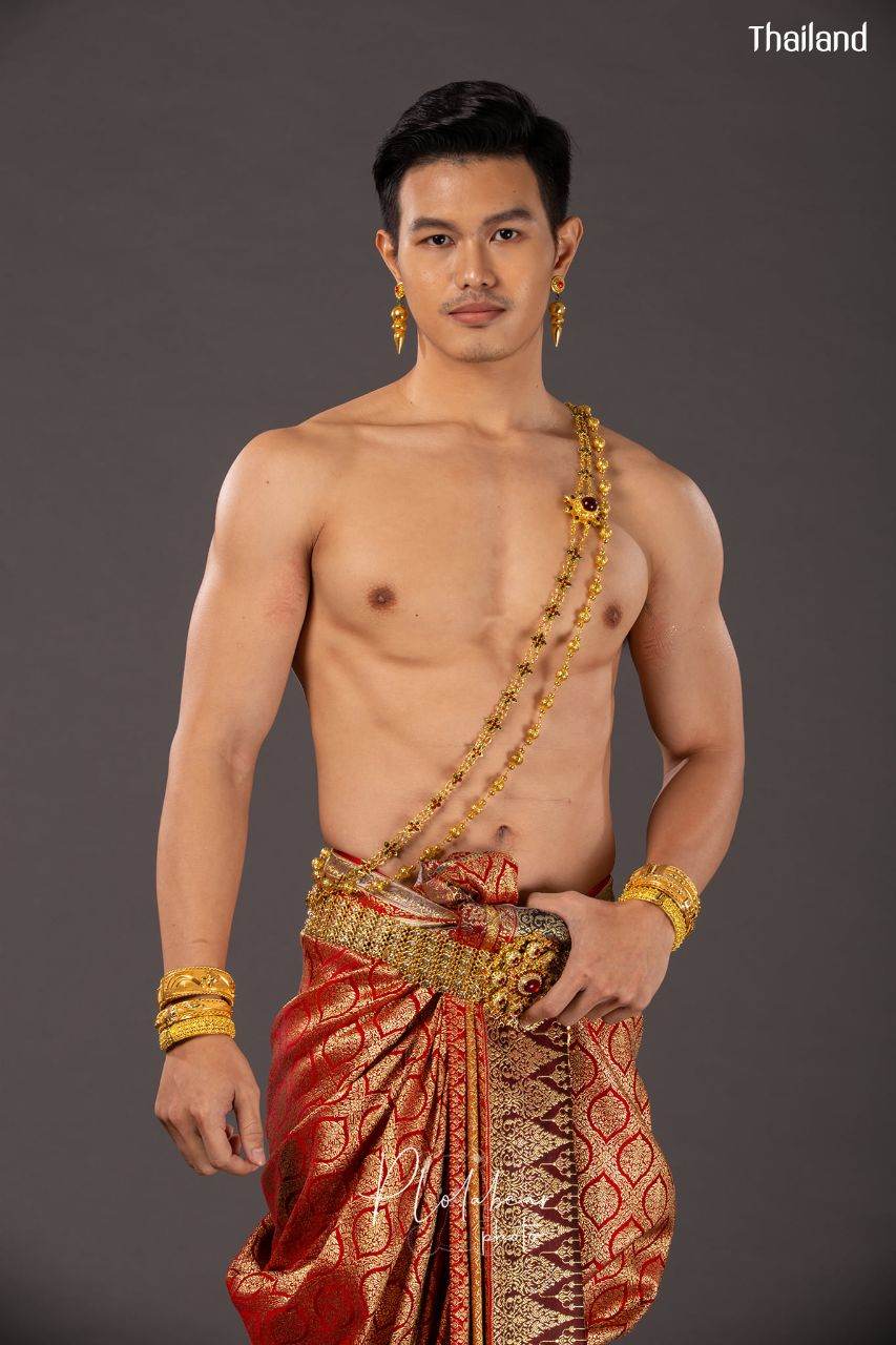 THAI GUY IN TRADITIONAL OUTFIT, and LOY KRATHONG FESTIVAL | THAILAND 🇹🇭
