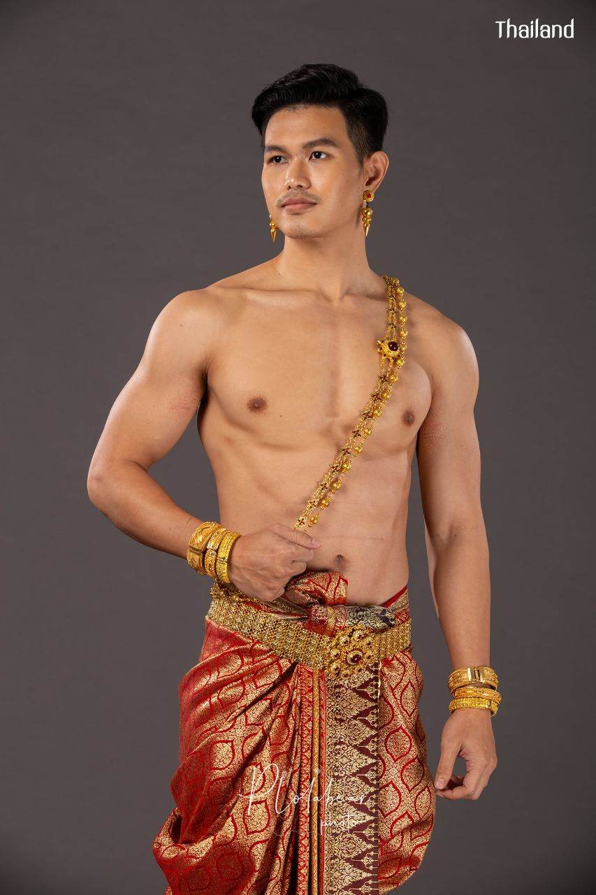 THAI GUY IN TRADITIONAL OUTFIT, and LOY KRATHONG FESTIVAL | THAILAND 🇹🇭