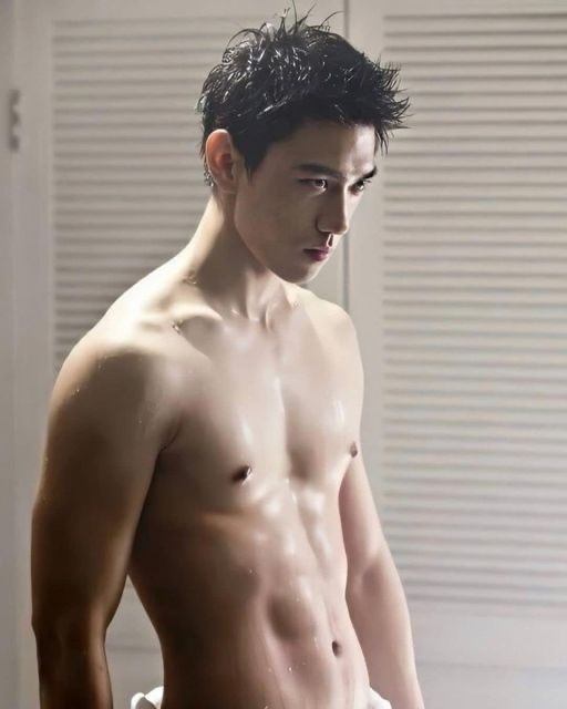 ถอดโชว์เรือนร่าง 2750