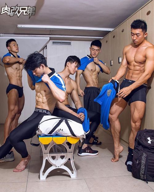 ถอดโชว์เรือนร่าง 2752