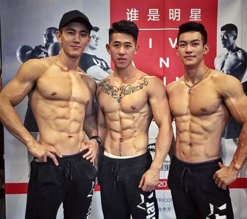 ถอดโชว์เรือนร่าง 2752