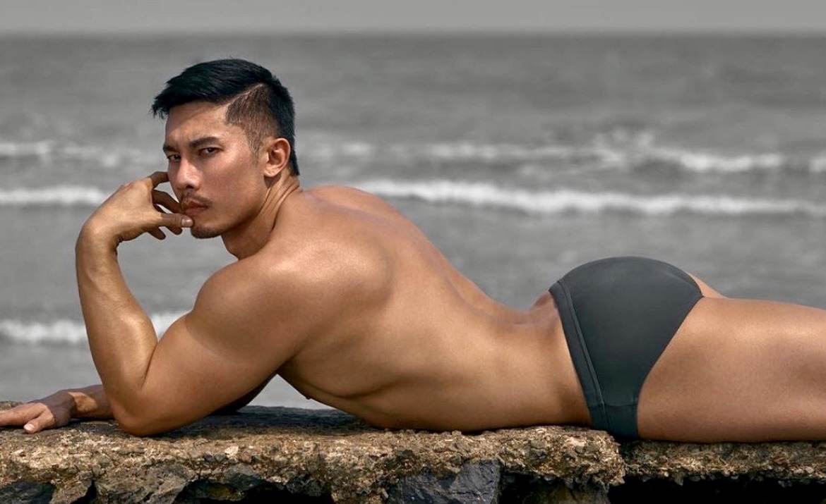 ถอดโชว์เรือนร่าง 2752
