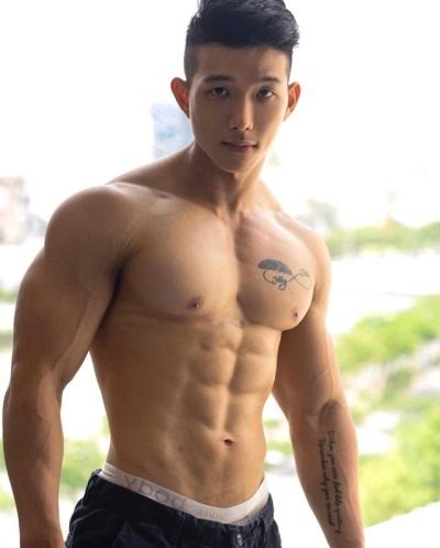 ถอดโชว์เรือนร่าง 2753