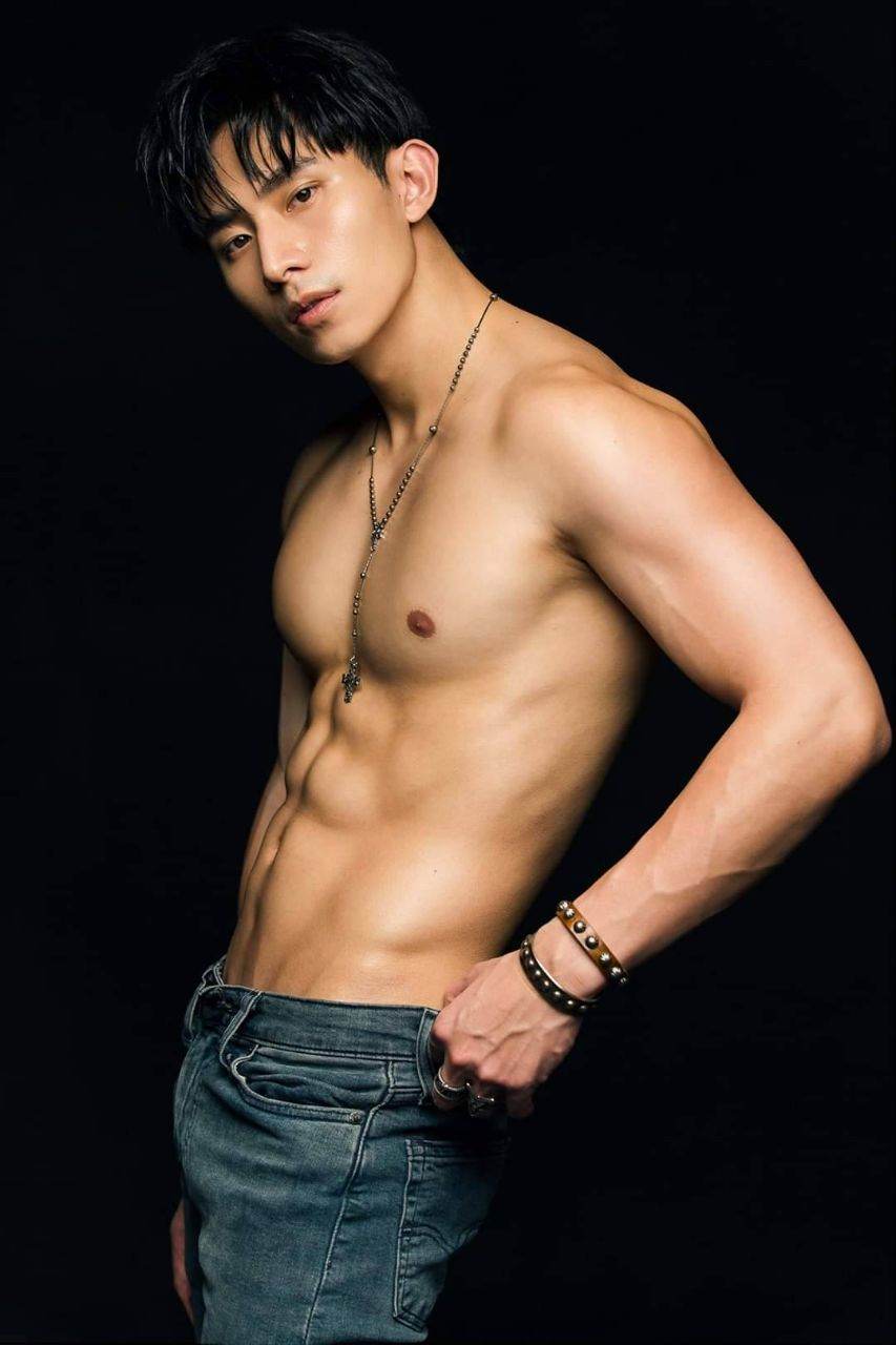ถอดโชว์เรือนร่าง 2757