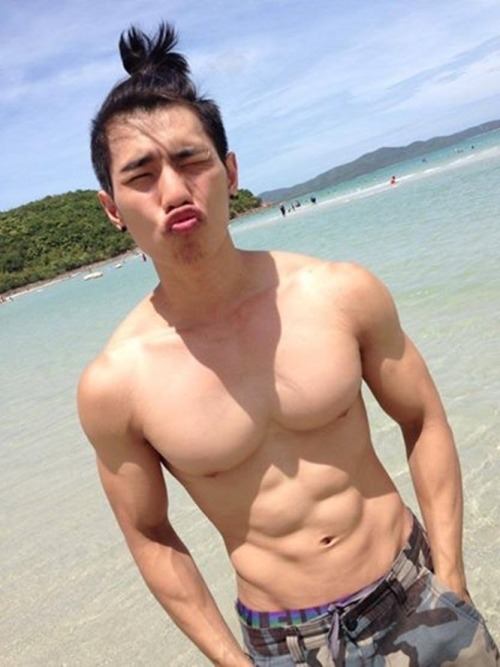 ถอดโชว์เรือนร่าง 2757
