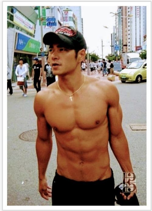 ถอดโชว์เรือนร่าง 2758