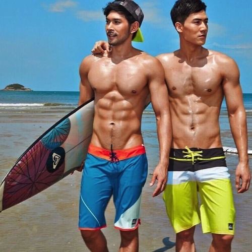 ถอดโชว์เรือนร่าง 2760