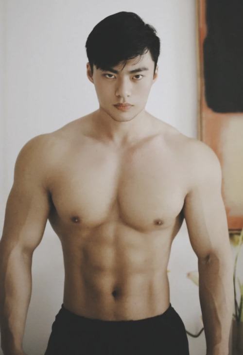 ถอดโชว์เรือนร่าง 2764