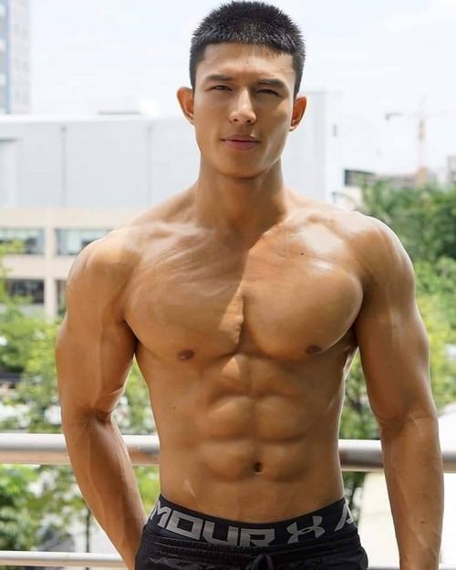ถอดโชว์เรือนร่าง 2764