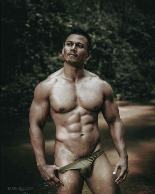 ถอดโชว์เรือนร่าง 2766