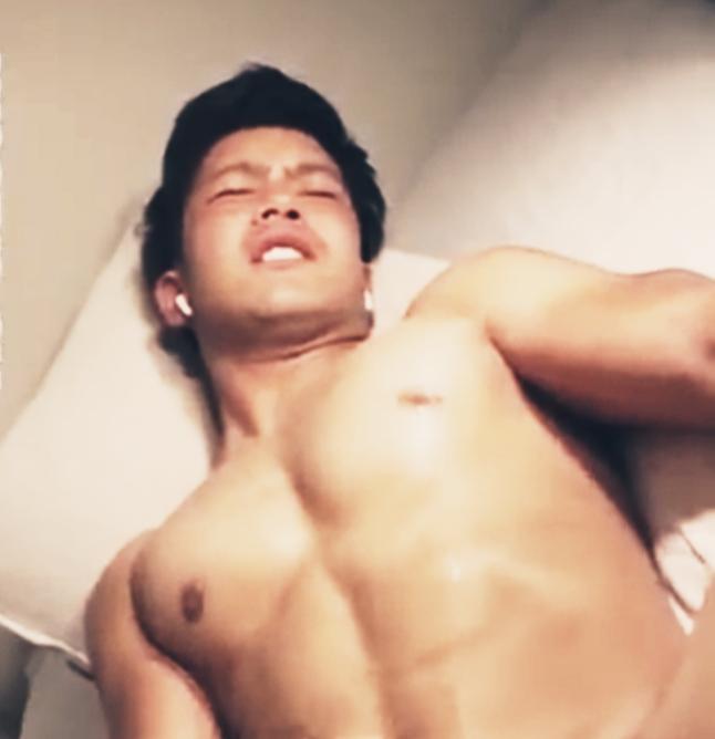 ดูไม่ชอบมาพากล