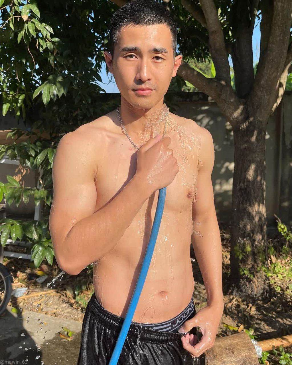 คลั่งบ้าผู้2022