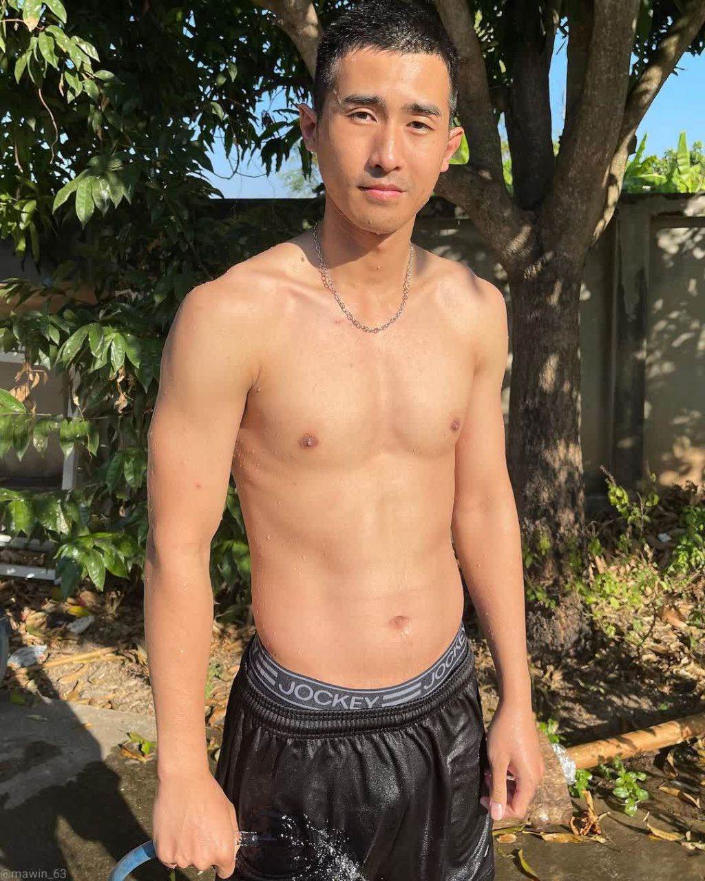 คลั่งบ้าผู้2022